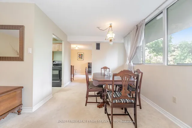 Additional image 11 of 3590 Kaneff Cres Unit 102