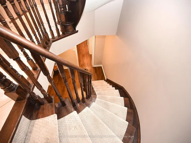 Additional image 39 of 2378 Wasaga Dr