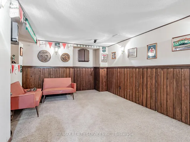 Additional image 38 of 16 Marchmount Cres