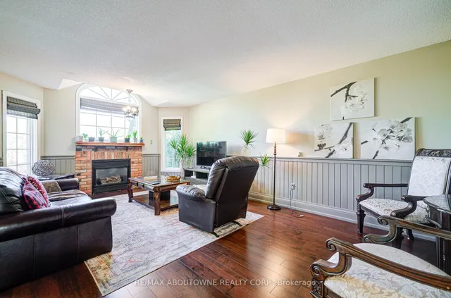 Additional image 23 of 2193 Meadowland Dr
