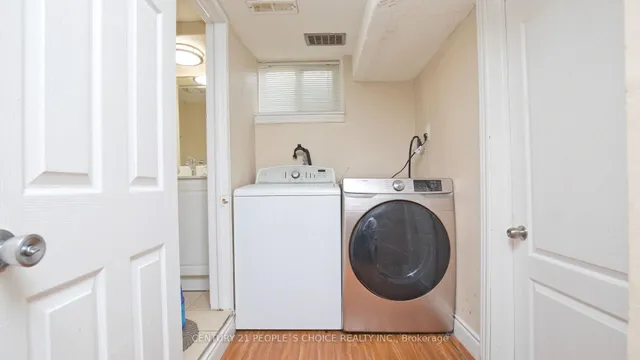 Additional image 43 of 82 Davenport Cres