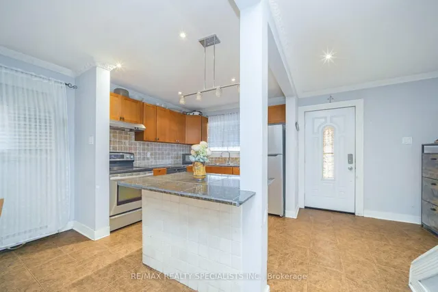 Additional image 15 of 19 Gatsby Sq