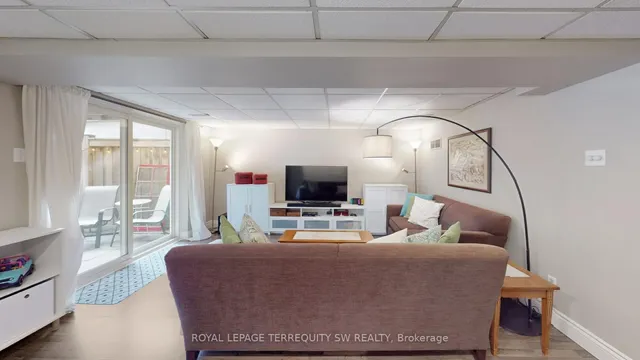 Additional image 31 of 12 Newby Crt