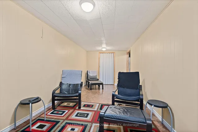 Additional image 27 of 73 Jefferson Rd