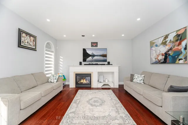 Additional image 11 of 32 Eaglesprings Cres