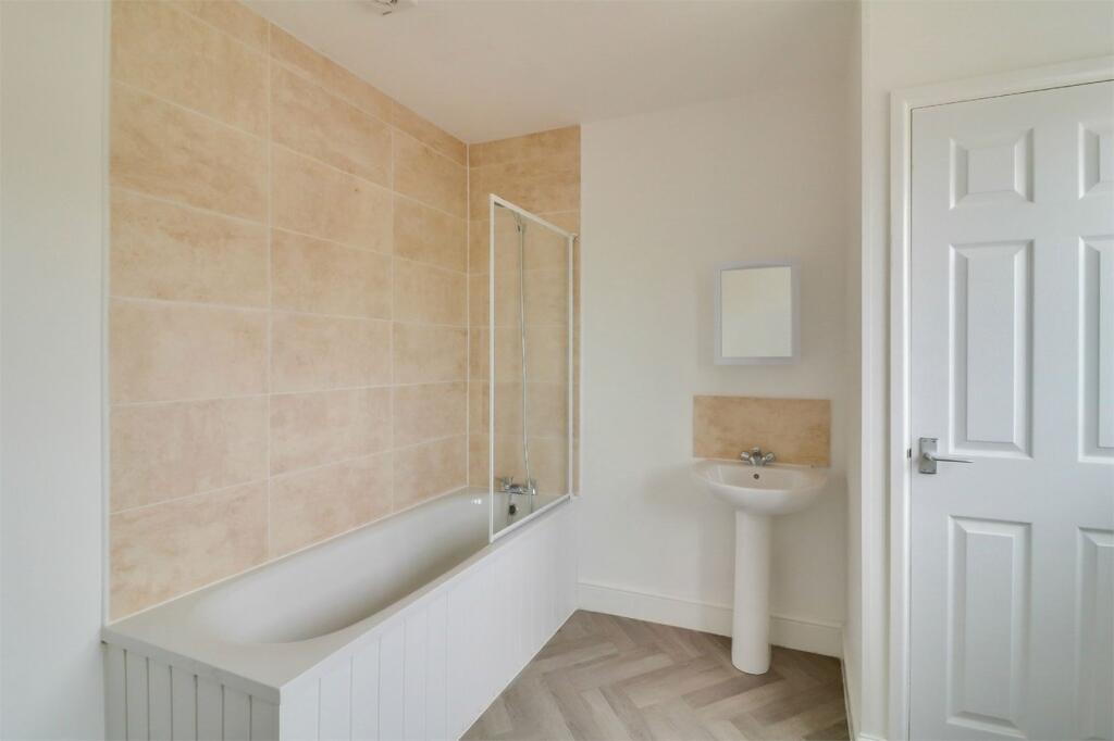 Additional image 5 of Ground Lane, Hatfield, AL10