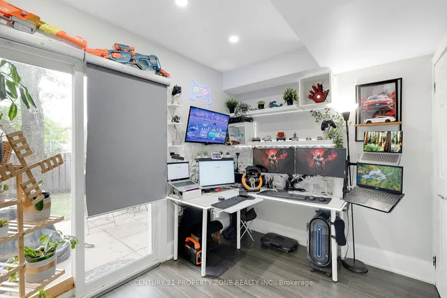 Additional image 26 of 90 Enmount Dr