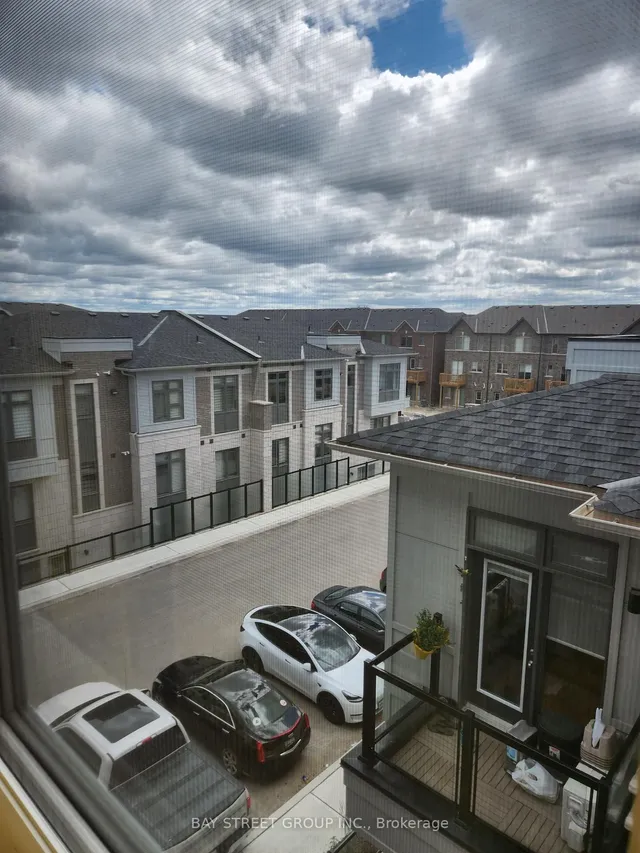Additional image 11 of 10 Halliford Pl Unit 35