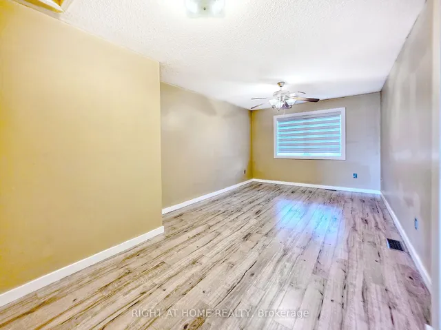 Additional image 11 of 98 Spadina Rd