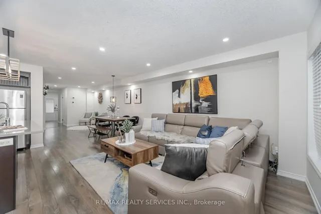 Additional image 11 of 8 Desire Cove