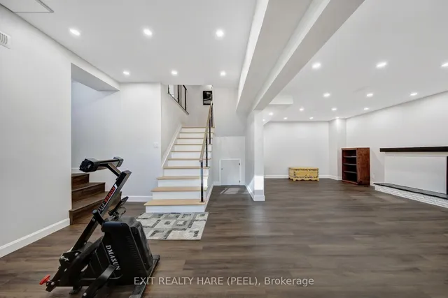 Additional image 32 of 35 Ridgehill Dr