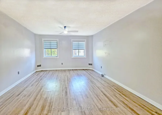 Additional image 12 of 98 Spadina Rd