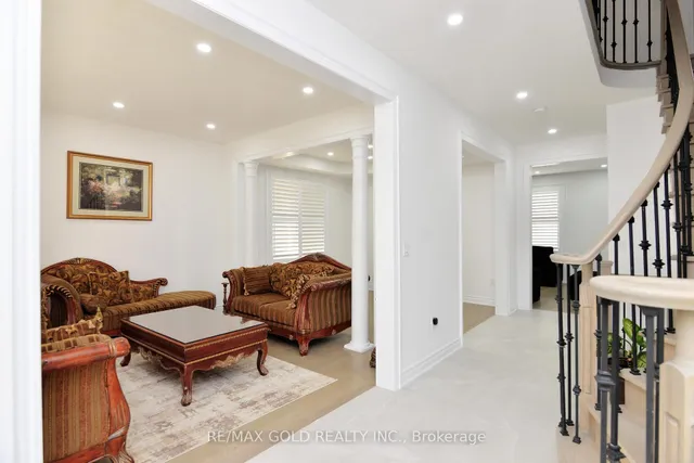 Additional image 9 of 1 Blaketon Crt