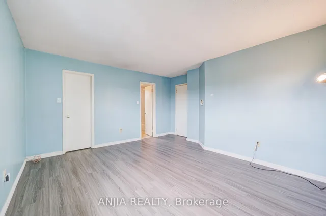 Additional image 15 of 550 Bluesky Cres