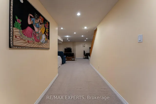 Additional image 36 of 39 Softneedle Ave