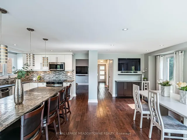 Additional image 11 of 117 Fairglen Ave