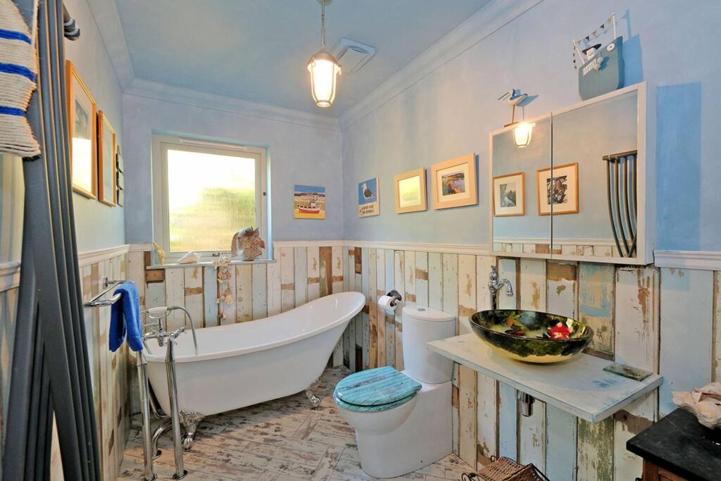 Additional image 17 of Lochside Lodge, Glenesk, Turriff, AB53