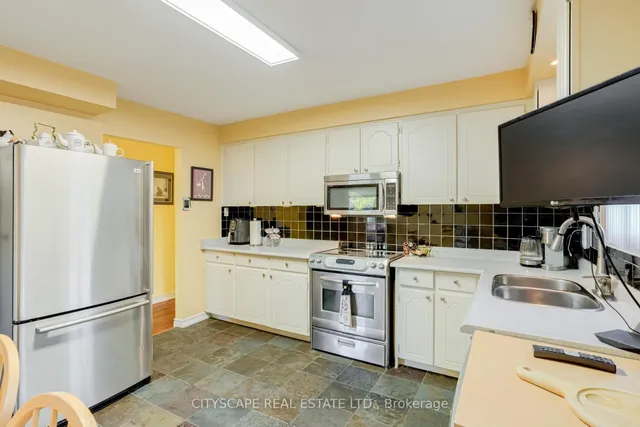 Additional image 8 of 22 Jade Cres