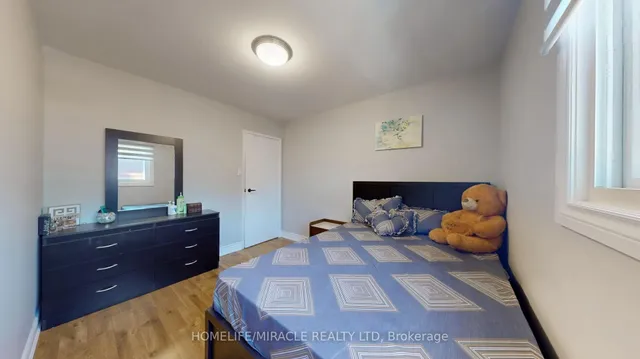 Additional image 22 of 64 Radford Dr