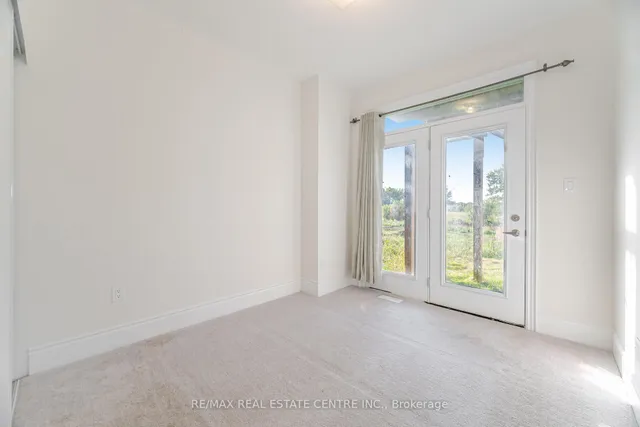 Additional image 11 of 20 Foxsparrow Rd