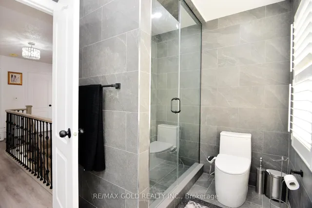 Additional image 36 of 1 Blaketon Crt