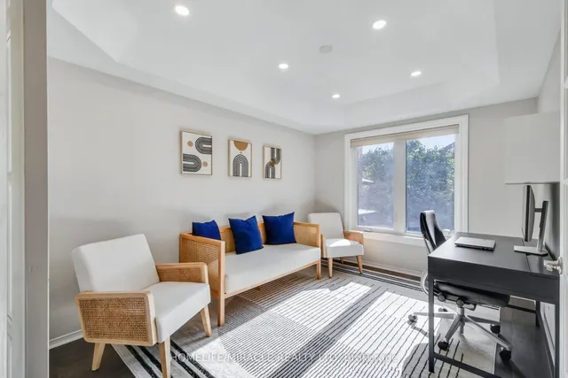 Additional image 8 of 373 Turnberry Cres