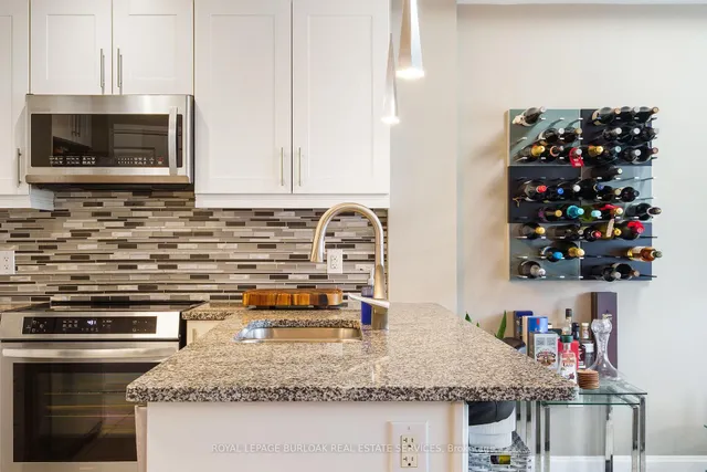 Additional image 5 of 272 Georgian Dr Unit 306