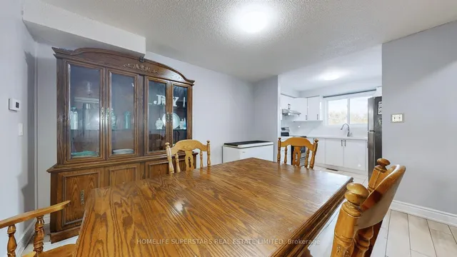 Additional image 12 of 76 Collins Cres