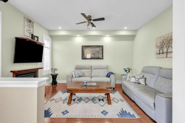 Additional image 11 of 33 Accent Circ