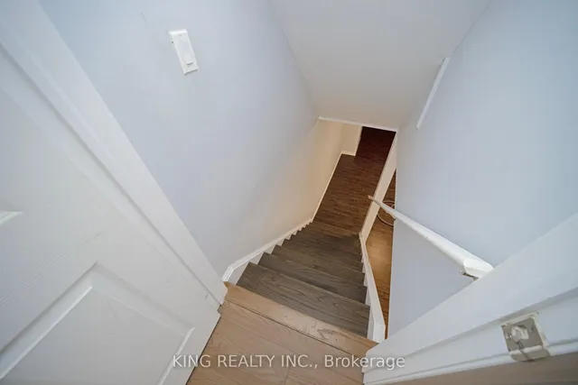 Additional image 39 of 34 Dewridge Crt