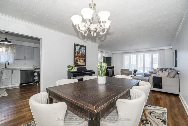 Additional image 12 of 3562 Laddie Cres