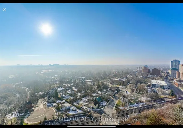 Additional image 21 of 100 John St Unit 1905