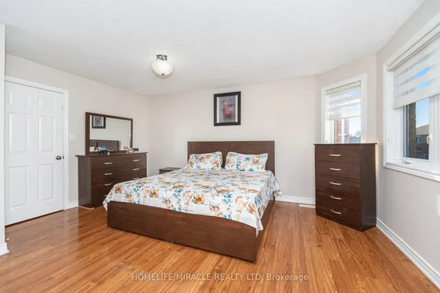 Additional image 25 of 8 Twin Pines Cres