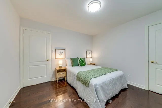 Additional image 37 of 1601 Bayshire Dr