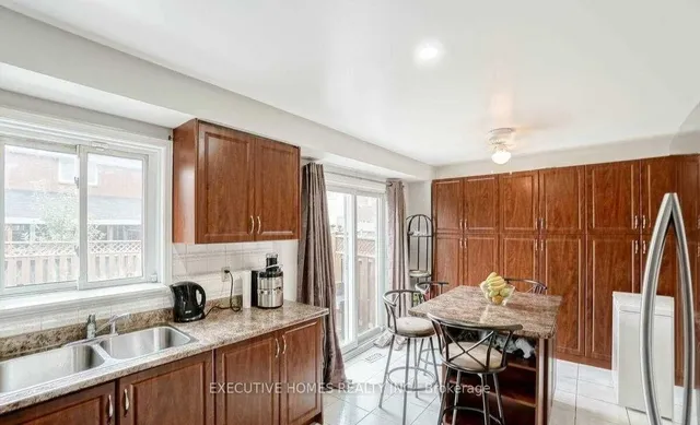 Additional image 14 of 114 Toba Cres