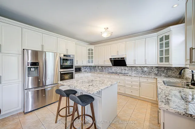 Additional image 34 of 1388 Pinery Cres