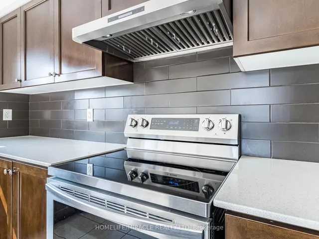 Additional image 19 of 43 Finegan Circ