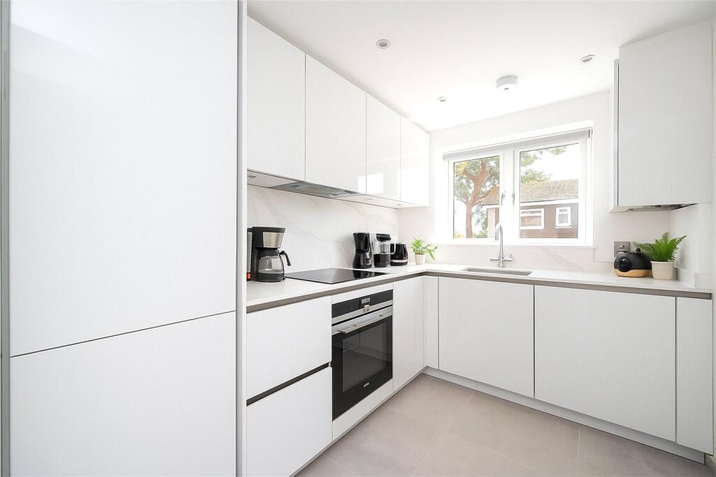 Additional image 4 of Martyr Close, St. Albans, Hertfordshire