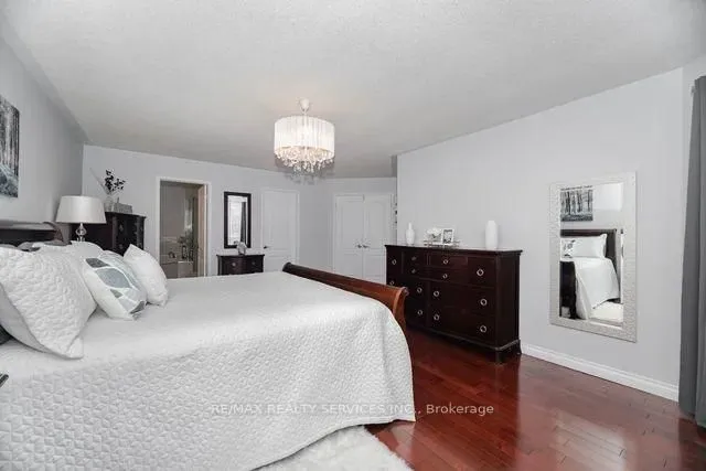 Additional image 29 of 8 Barnes Crt