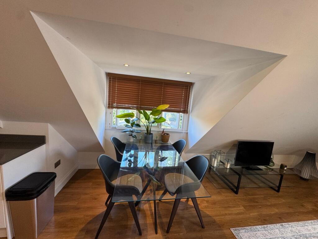 Additional image 11 of Roe Green Lane, Hatfield, AL10