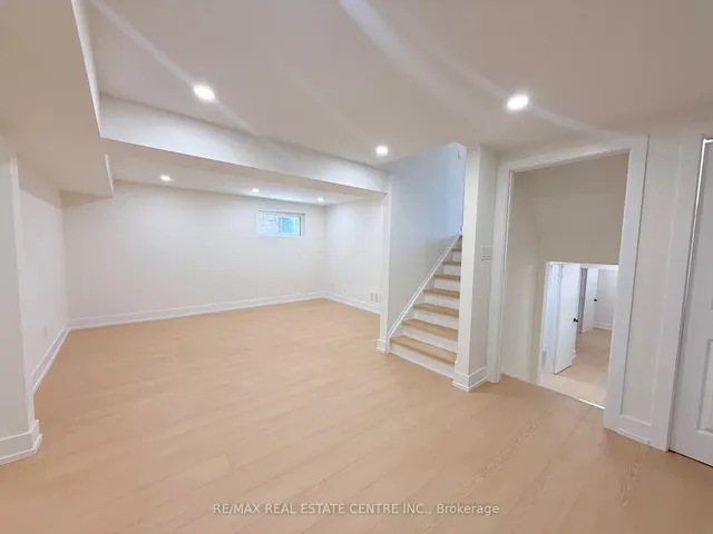 Additional image 36 of 1215 Larny Crt