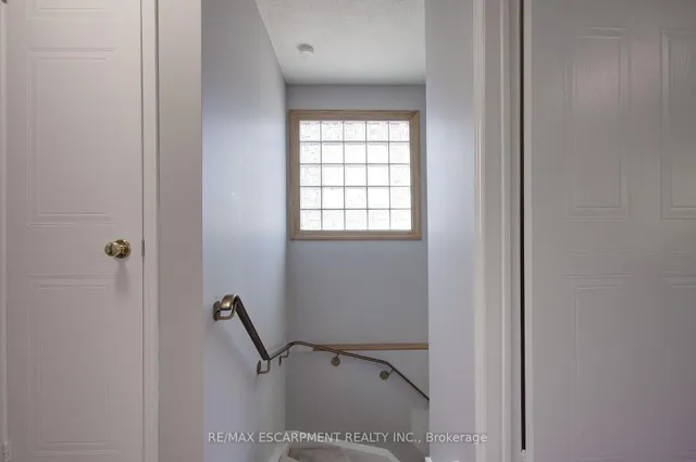 Additional image 29 of 214 Ross Lane