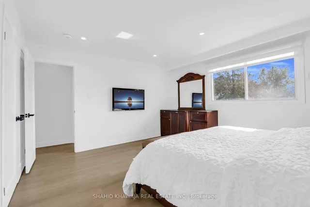 Additional image 27 of 3432 Glorene Crt