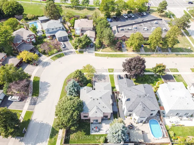 Additional image 46 of 1517 Queensbury Cres