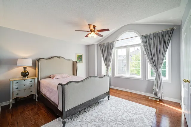 Additional image 13 of 1388 Pinery Cres