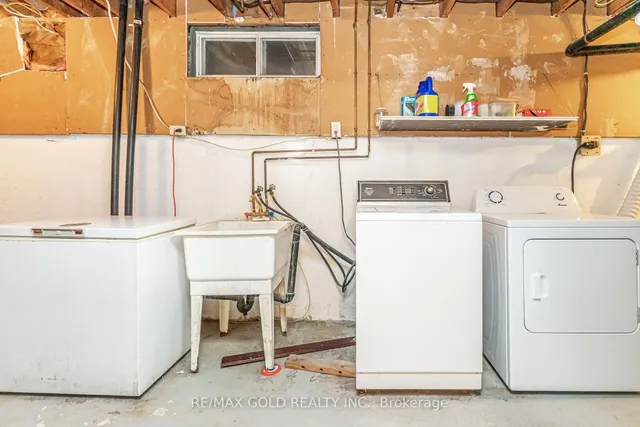 Additional image 35 of 12 Lorraine Cres