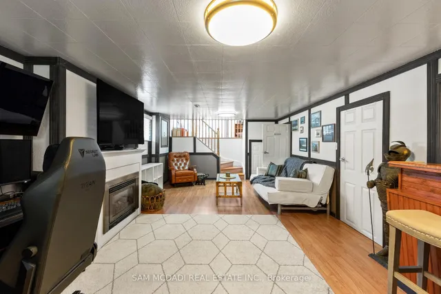 Additional image 25 of 77 Lockton Cres