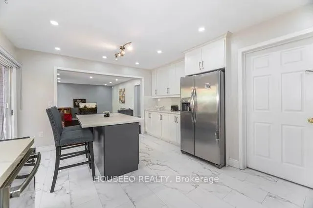 Additional image 10 of 16 Vision Way