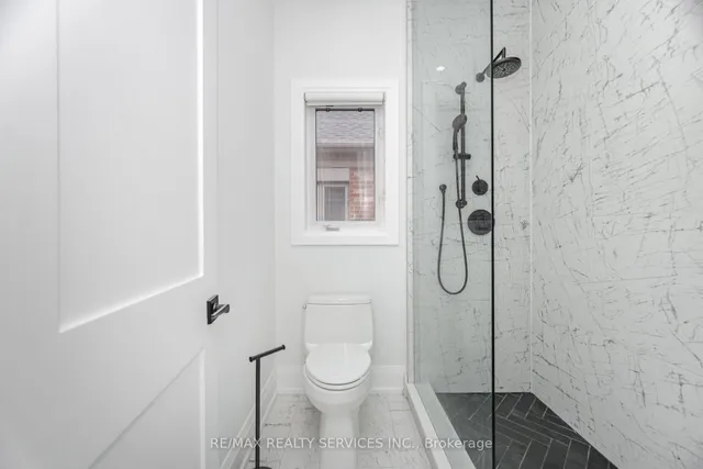 Additional image 36 of 17 Edmonton St