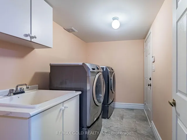 Additional image 40 of 62 Masken Circ